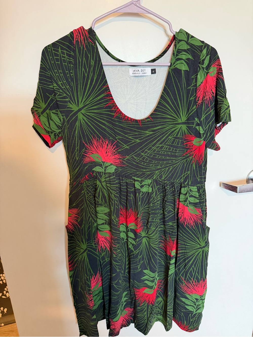 Ava Sky Black Scoop-Neck Tunic with Red & Green Botanical Print
